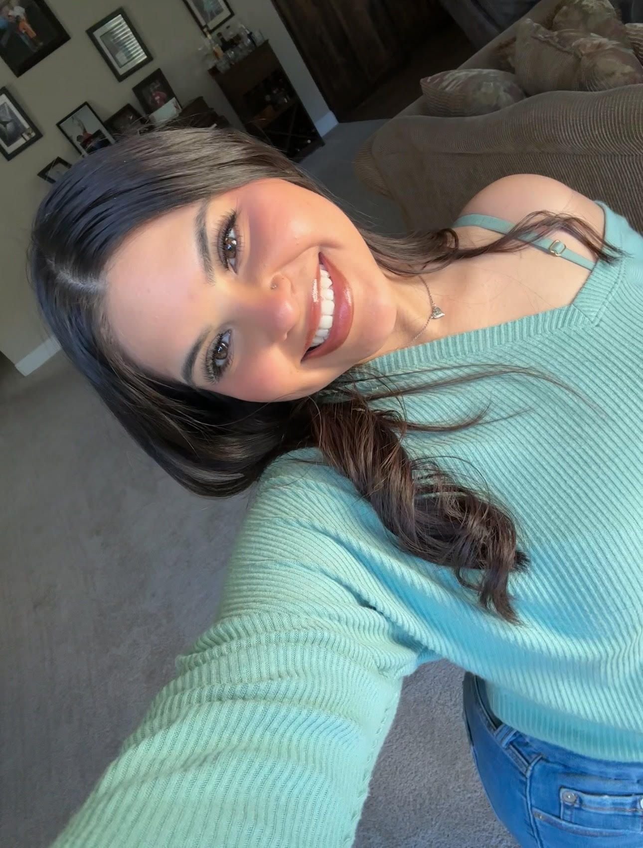 Laura Angelica Solis