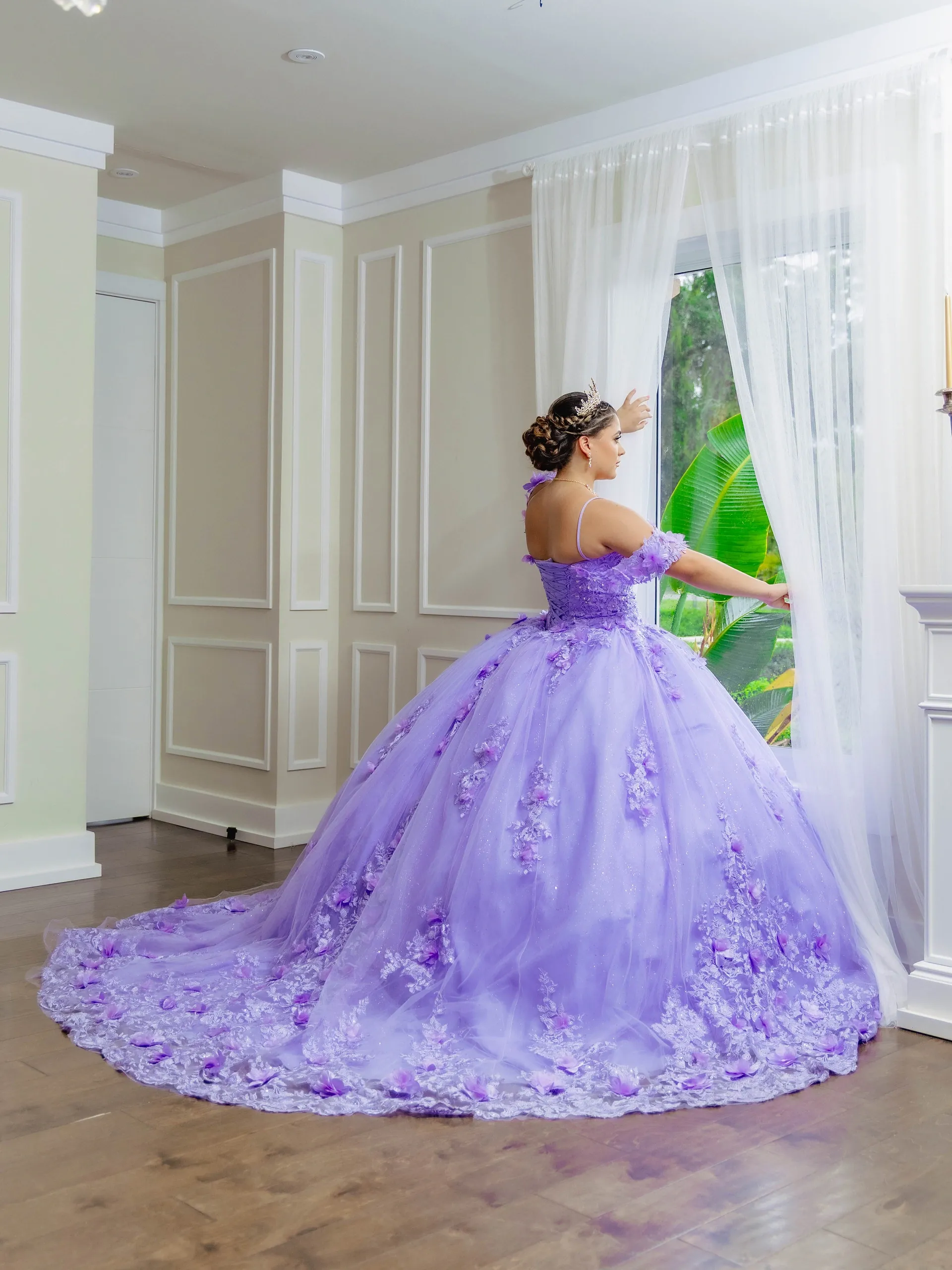 quinceanera-ventana-cortina
